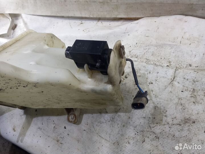 Бачок омывателя Hyundai I30 2011-2015 98610A6000 2