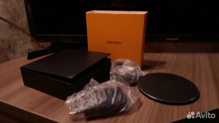 Беспроводная зарядка для телефона