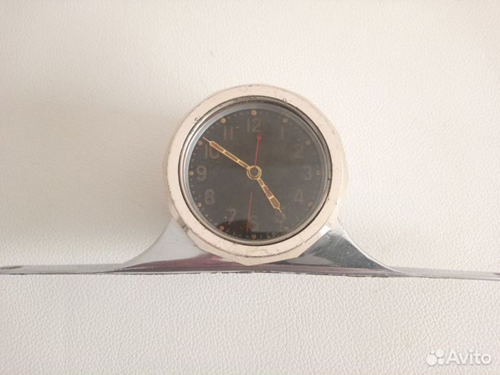 Часы авиационные