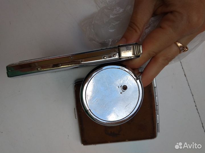 Портсигары, зажигалки