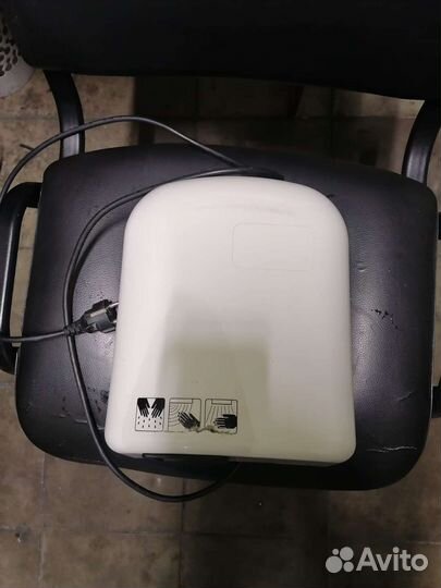 Электросушилка для рук