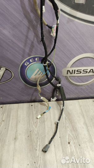 Проводка двери коса infiniti QX60 Прав