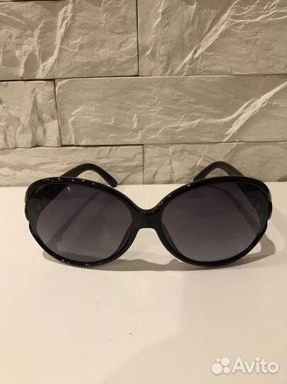 Солнцезащитные очки италия валентин юдашкин