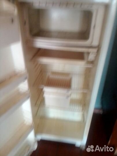 Холодильник бу рабочий Полюс продам