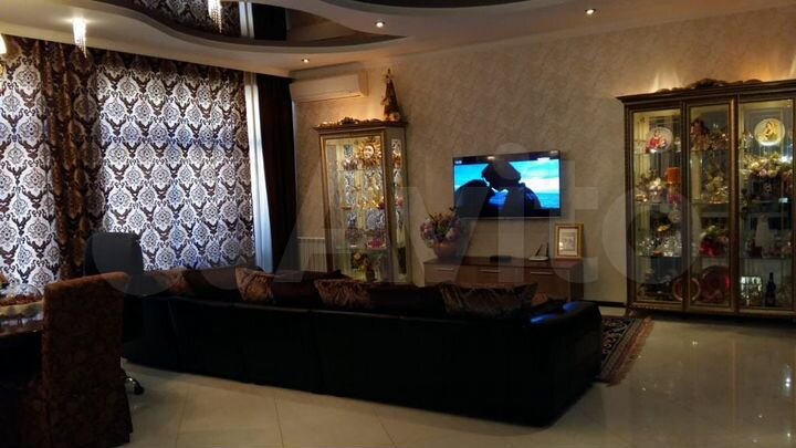 Дом 240 м² на участке 2 сот.