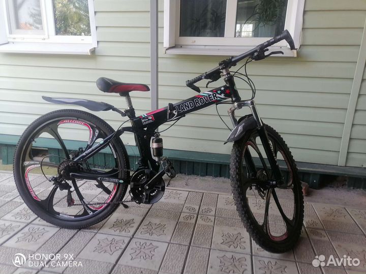 Велосипед на литых дисках Land Rover