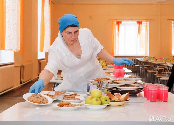 Уборщик/ца в столовую Вахта в Москве