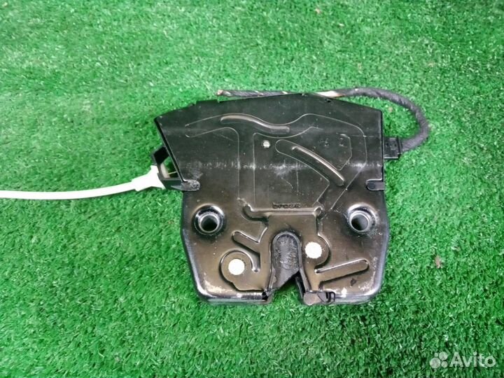 Замок двери багажника задний Bmw 3 E90 / E91