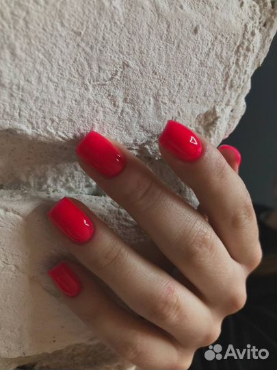 Маникюр и педикюр