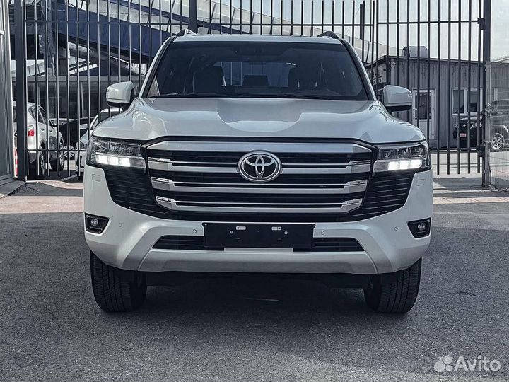 Toyota Land Cruiser 4 AT, 2023