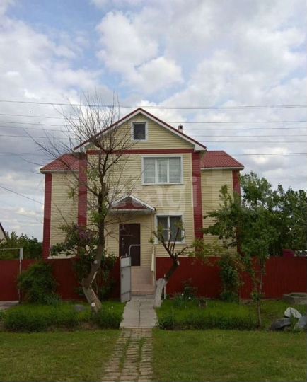 Дом 242,5 м² на участке 6 сот.