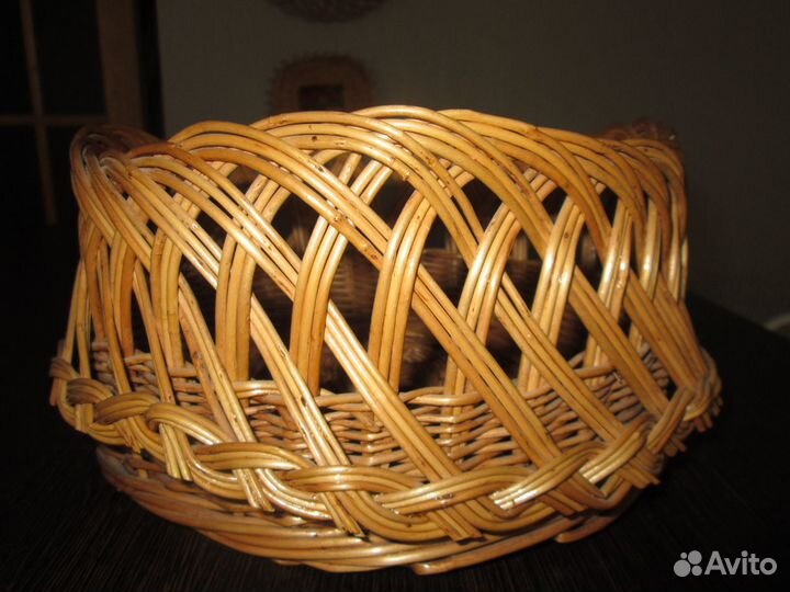 Корзинка из лозы