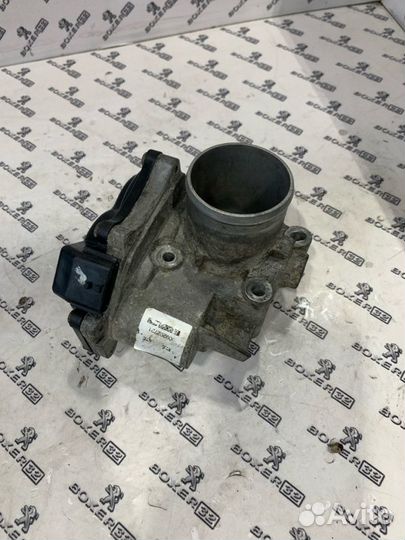 Дроссельная заслонка Renault Master 2.3 DCI 125