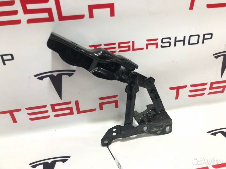 Петля капота левая Tesla Model X 2019 1058041-00-B