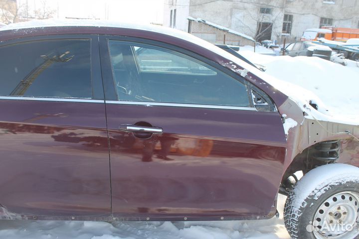 Geely Emgrand ec7 дверь передняя правая