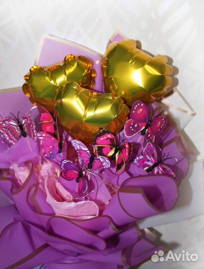 Букет из бабочек и шариков
