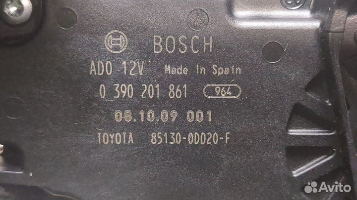 Двигатель стеклоочистителя задний Toyota Yaris, 20