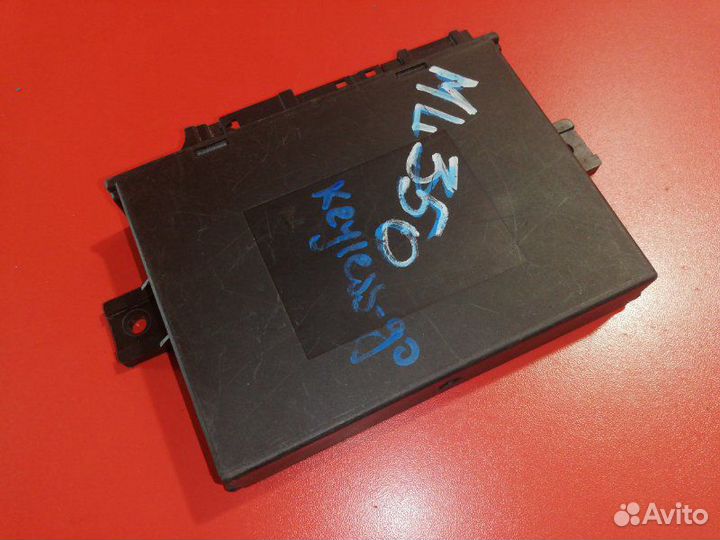 Блок управления бесключевого доступа Mercedes-Benz