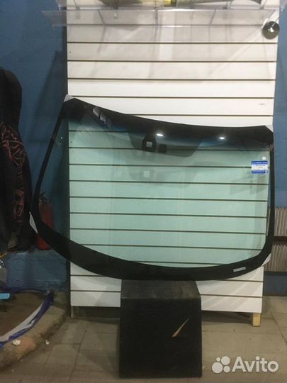 Лобовое стекло на Mitsubishi Asx