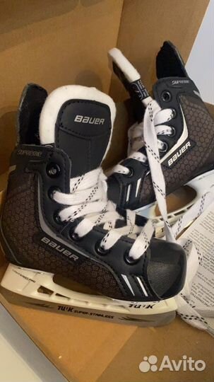 Продам детские коньки новые