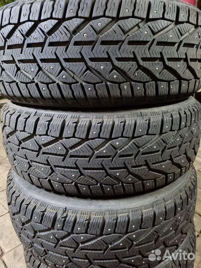 Tigar SUV Ice 215/60 R17 100T