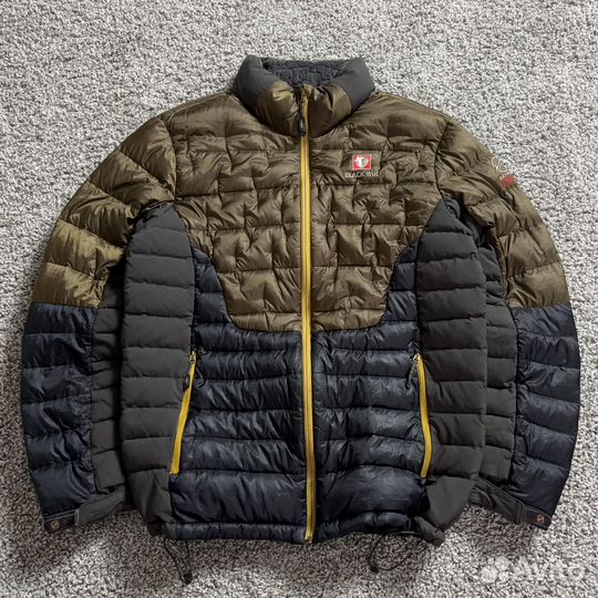 Микропуховик Black Yak