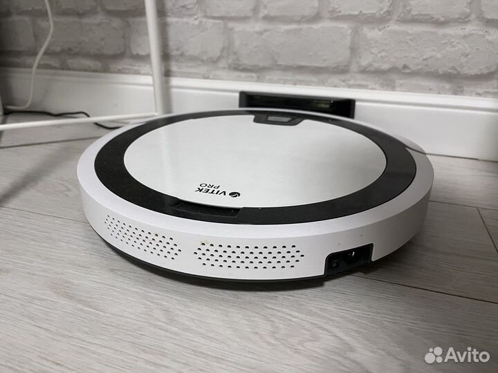 Робот пылесос vitek
