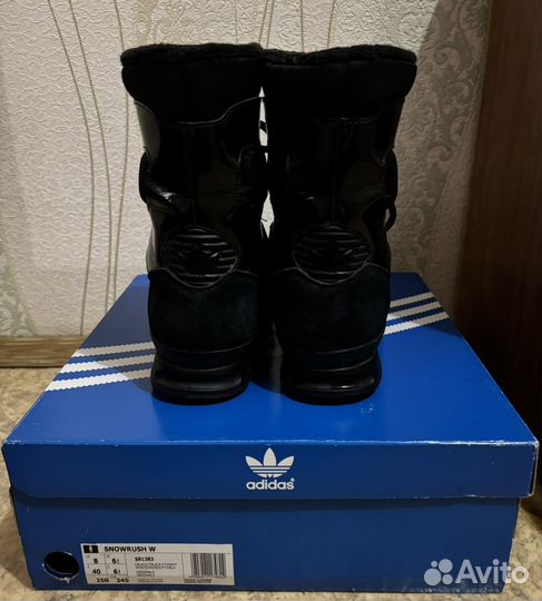 Сапоги женские Adidas Snowrush W