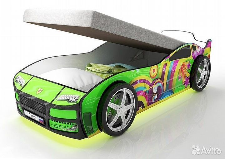 Детская кровать машина