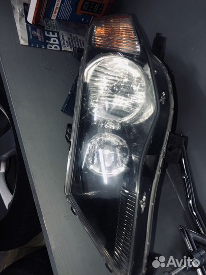 Левая фара mitsubishi outlander xl 2007