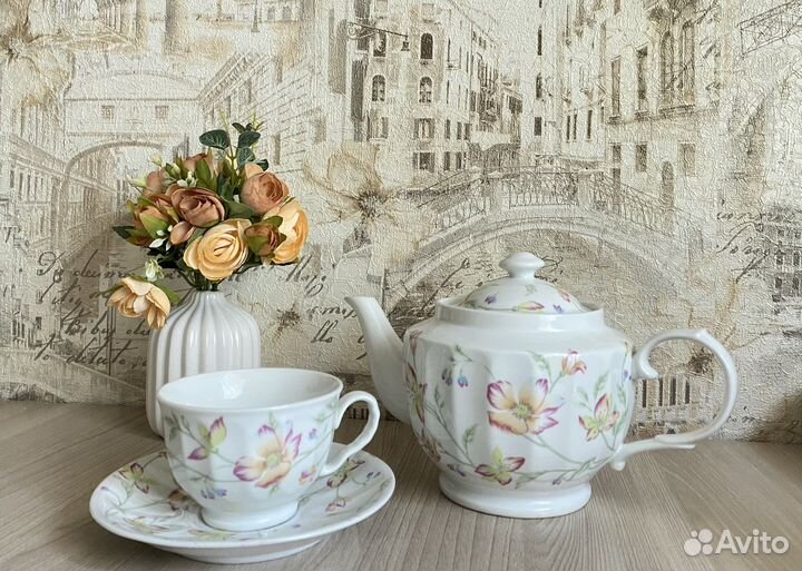 Сервиз чайный нежный