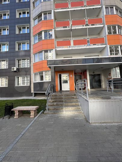 1-к. квартира, 35 м², 1/14 эт.