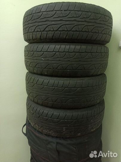 Dunlop Grandtrek AT3 215/65 R16 98