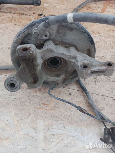 Ступица задняя 2 шт ниссан санни