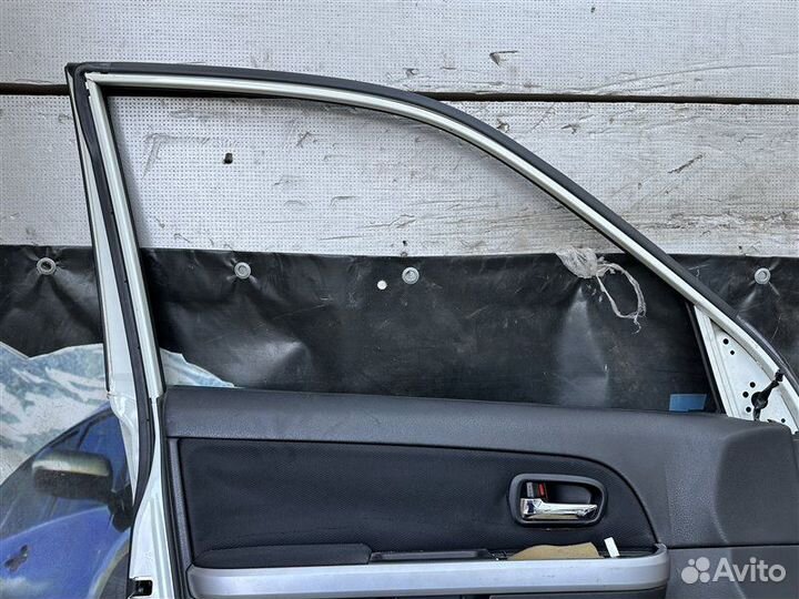 Дверь передняя левая Suzuki Escudo/Grand Vitara