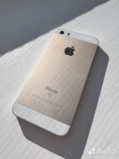 iPhone SE, 32 ГБ