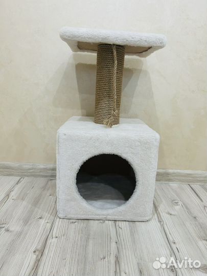 Домик для кошки с когтеточкой