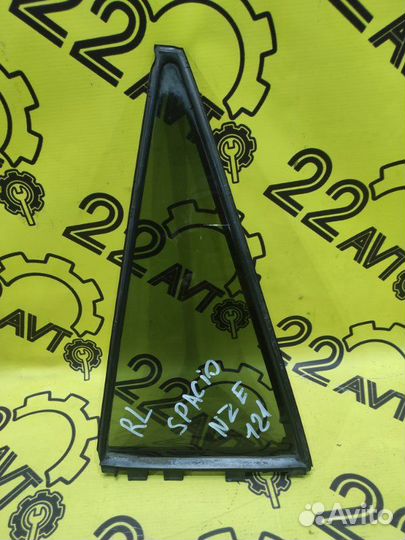 Форточка двери задняя левая Toyota Corolla Spacio