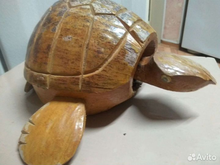 Черепаха ручной работы из кокоса