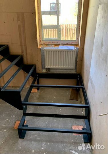 Г-образная лестница