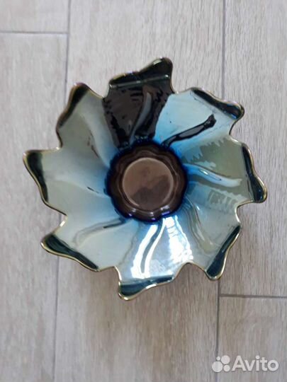 Три вазы для фруктов цветное стекло