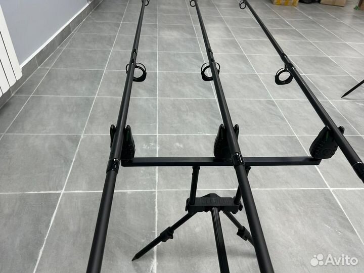 Карповый набор на 3 уд с род подом и сигналками