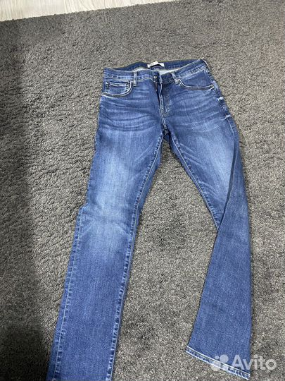 Джинмы мужские новые Zara