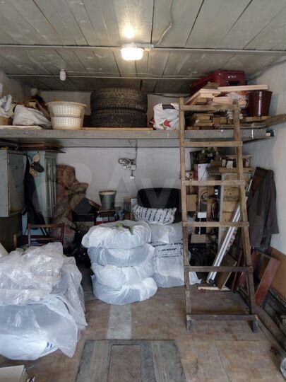 Гараж, > 30 м²