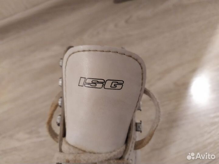 Коньки фигурные 30 размер