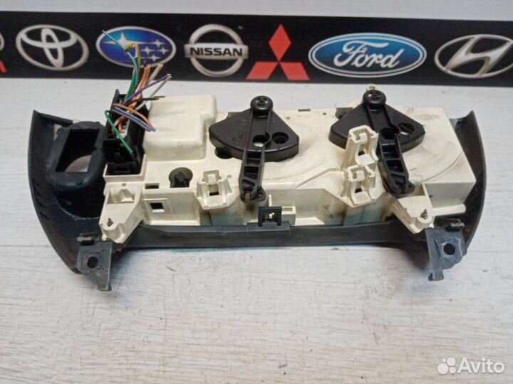 Блок управления климат-контролем Renault Scenic