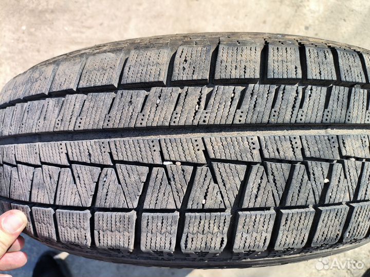 Bridgestone Blizzak Revo GZ 205/65 R15