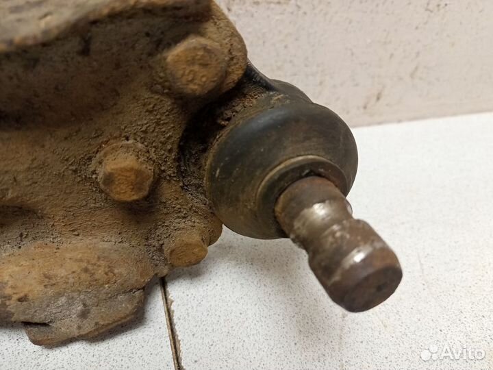 Рычаг передний правый 90445670