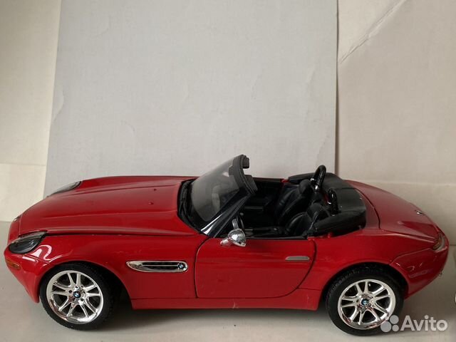 Коллекционные модели BMW Z8 1/24