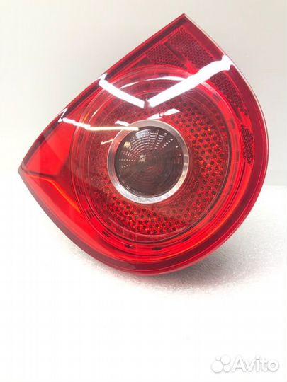 Фонарь крышки багажника (внутренний) задний правый